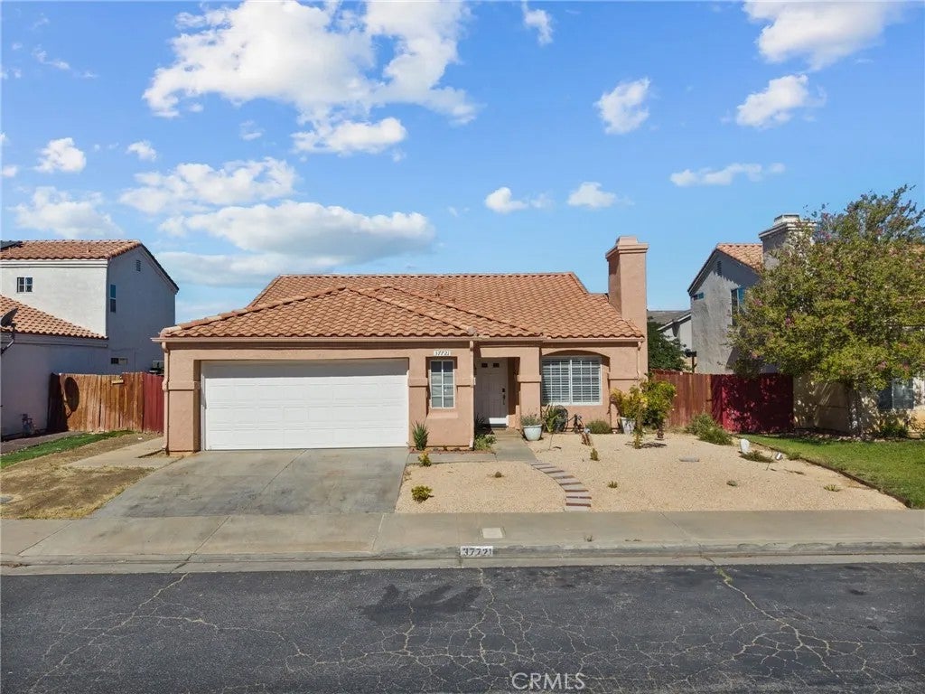 37721 Harvey Street — photo