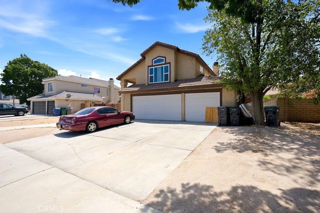 4722 E Avenue R4 — photo