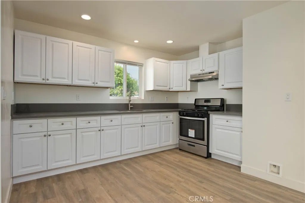 12516 San Fernando 2 — photo