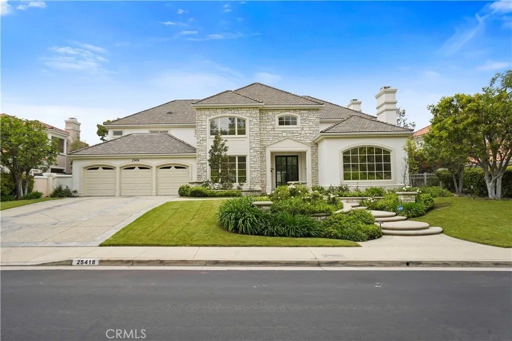 25418 Cumberland — photo