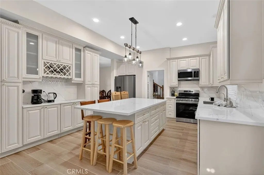 1401 Zion Way — photo