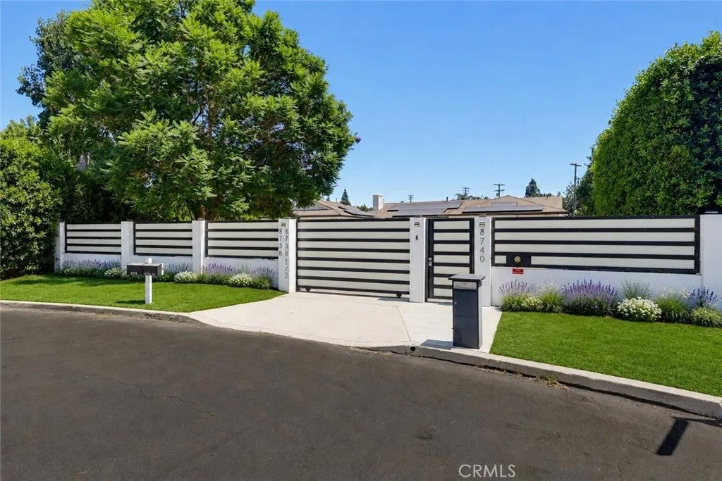 8740 Paso Robles — photo