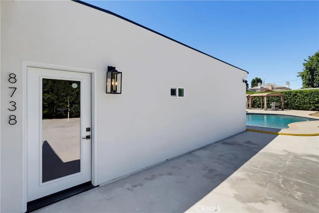 8738 Paso Robles — photo