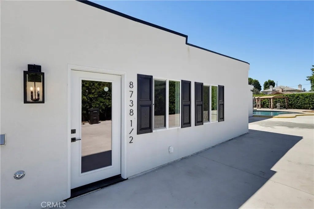 8738 Paso Robles — photo