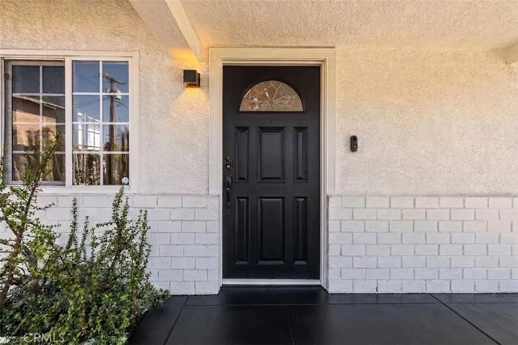 1111 E Elk, Glendale, CA 91205 — photo 2