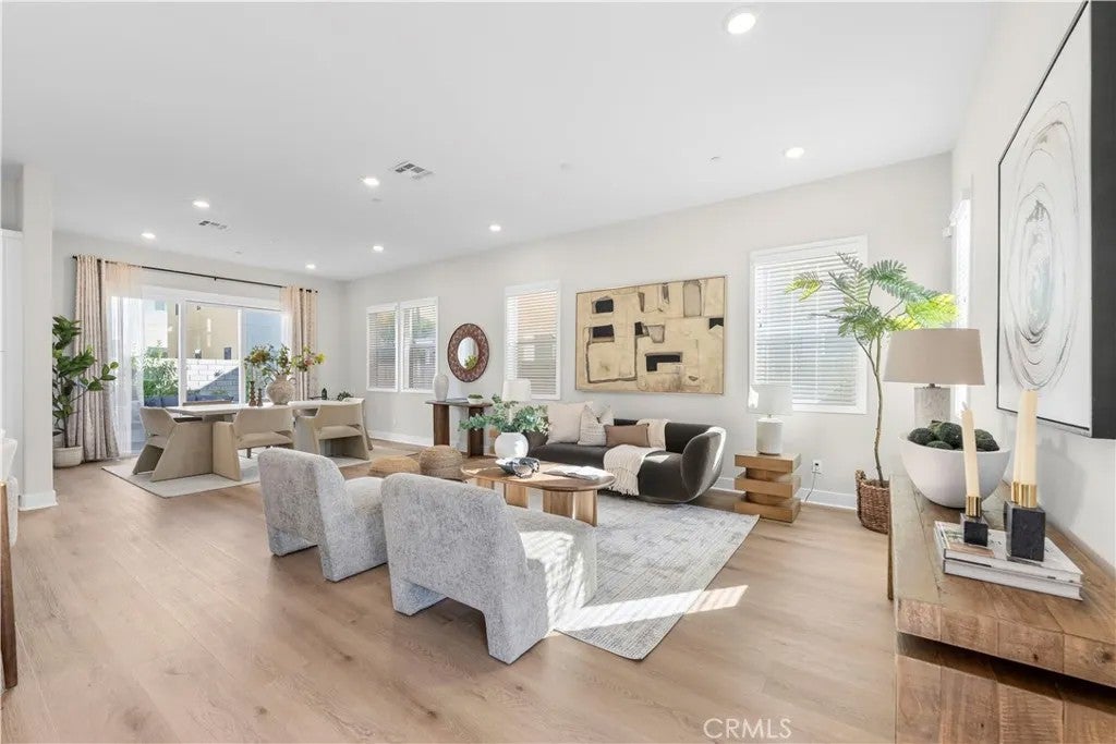 27014 Goldfields Court — photo
