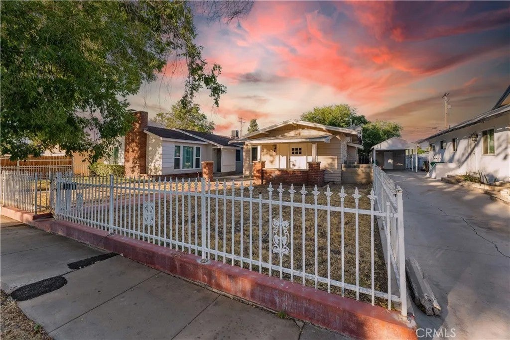 44636 Cedar Avenue — photo