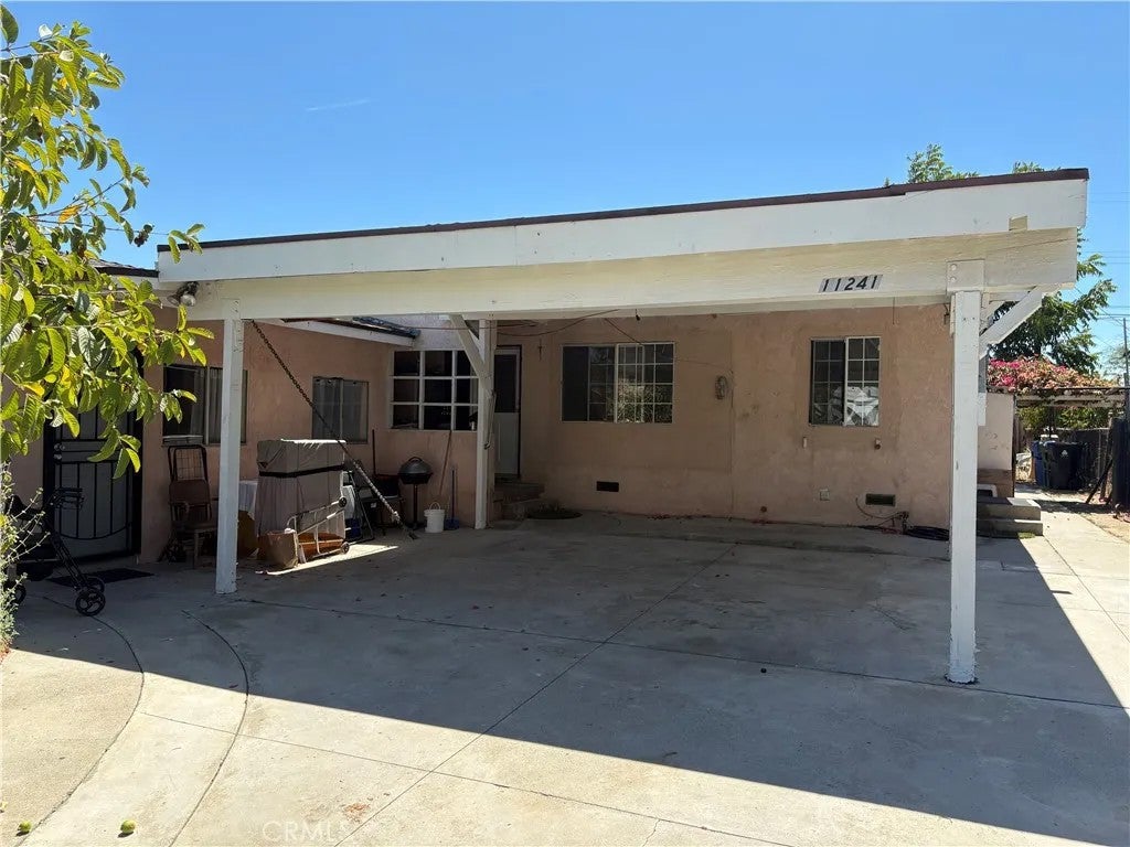 11241 De Haven Ave. — photo