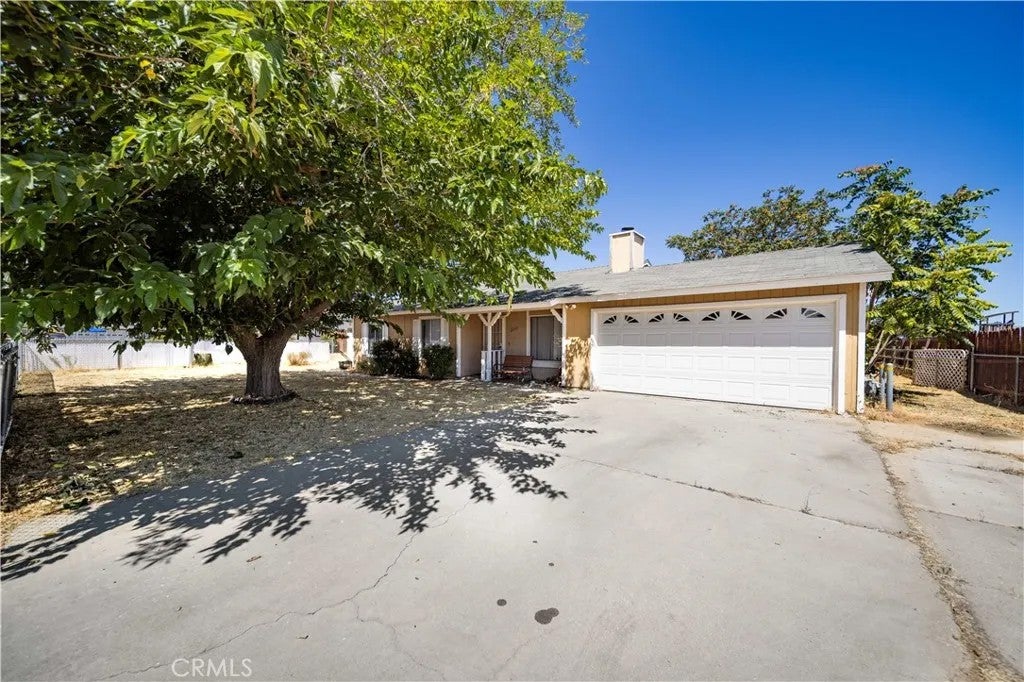 21511 San Gabriel — photo