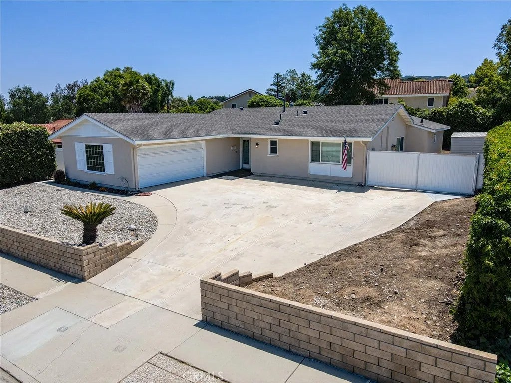 3424 Kimber Drive — photo