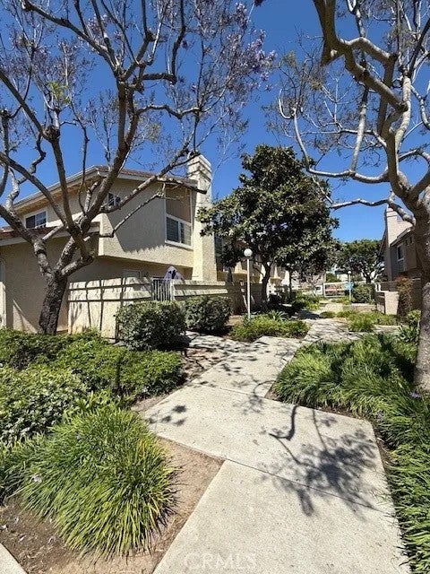 5225 Columbus — photo