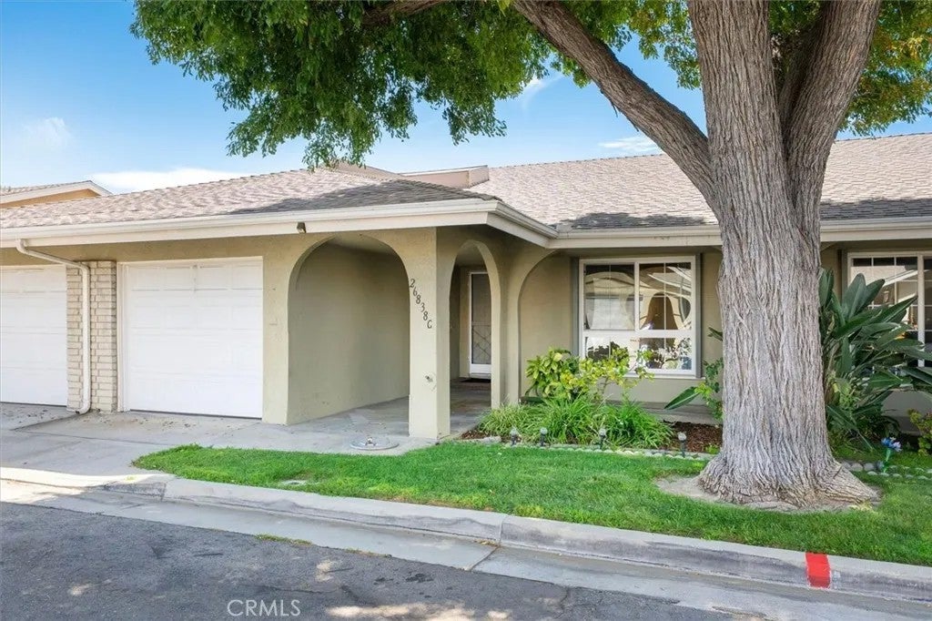 26838 Avenue Of The Oaks #C — photo