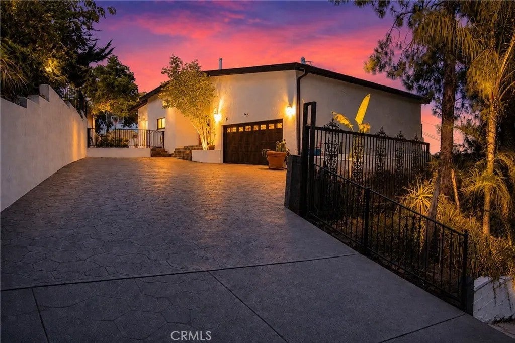4999 Alatar Drive — photo