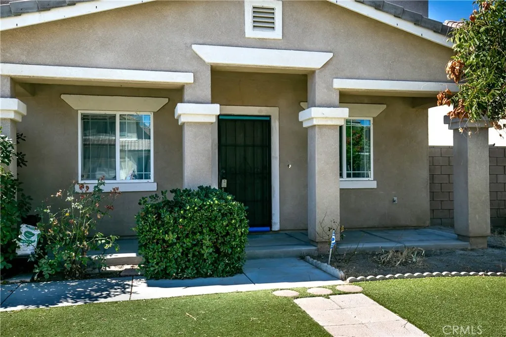 3102 E Topaz, Lancaster, CA 93535 — photo 2
