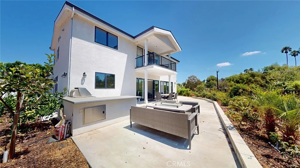 276 Capri, Simi Valley, CA 93065 — photo 2