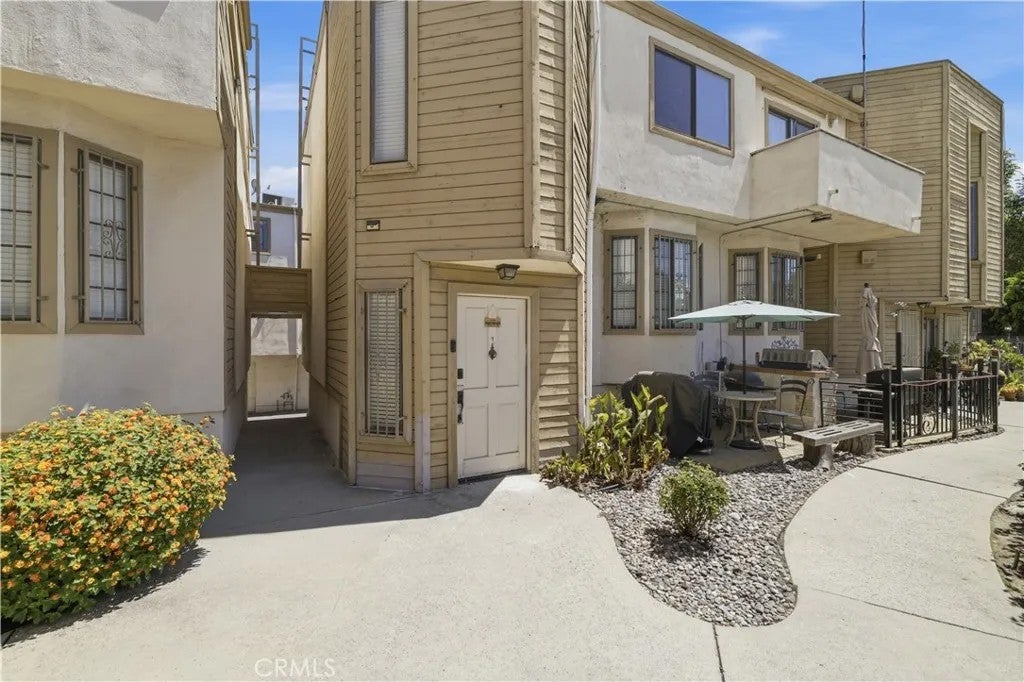 14715 Saticoy 9 — photo