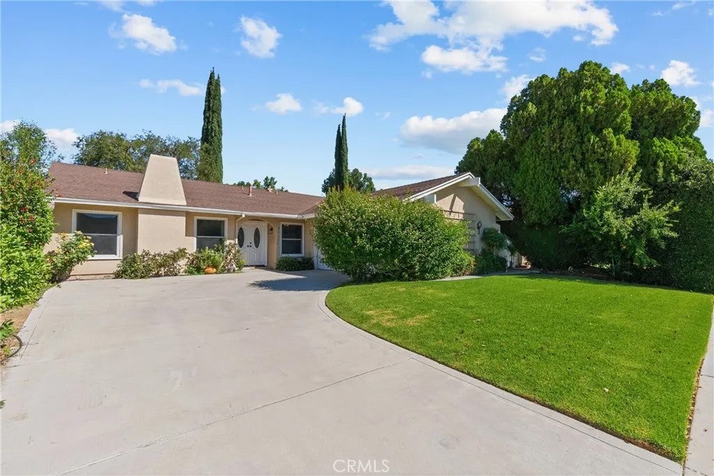 21153 Winterset Drive — photo