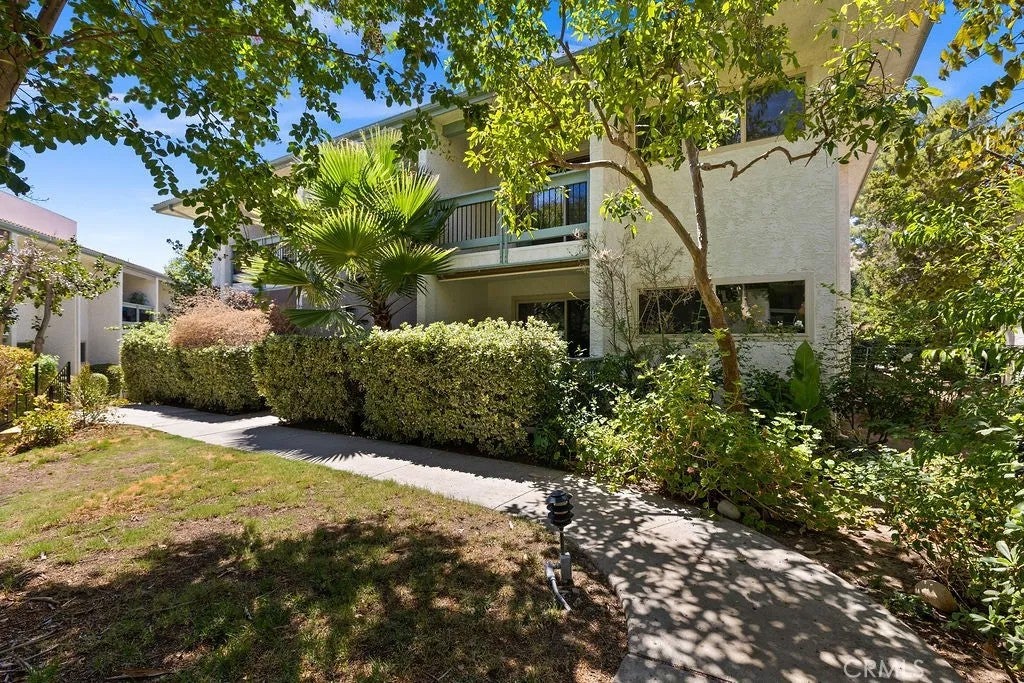 4716 Park Granada 198 — photo