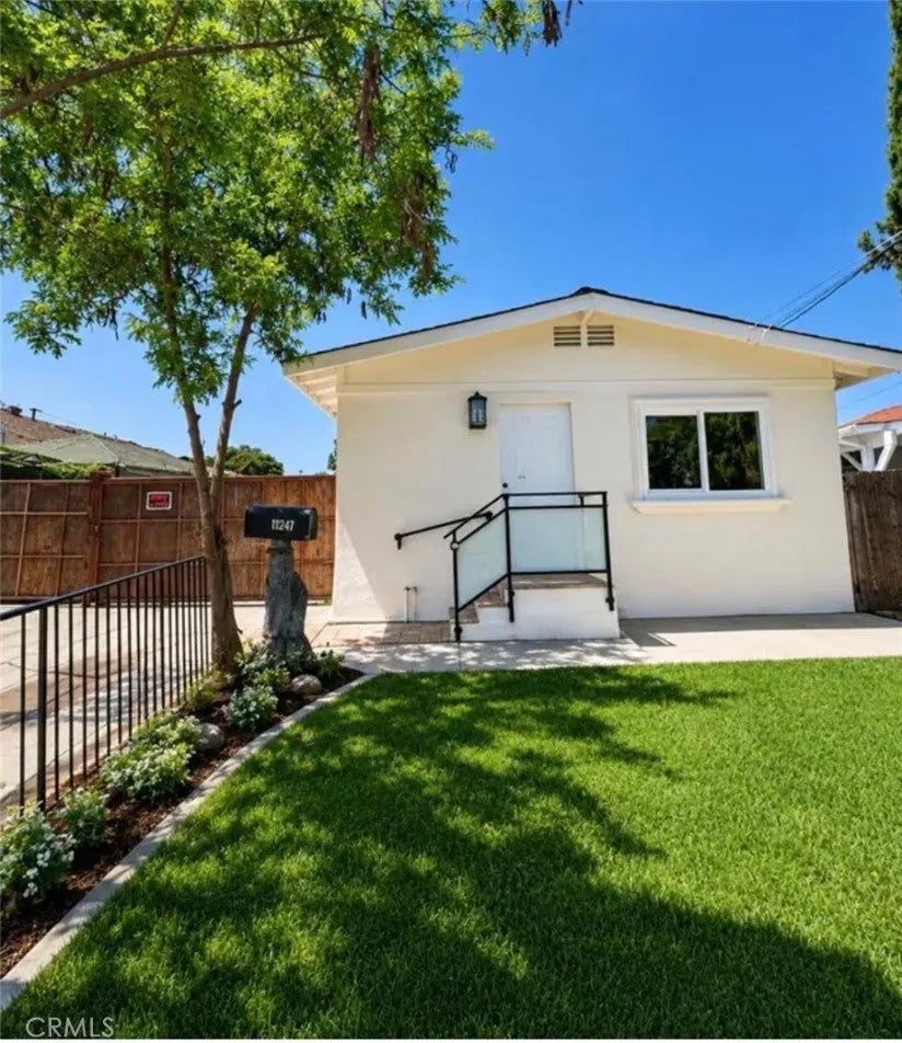 1124 Kewen — photo