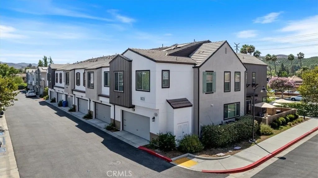 1821 Poppy Drive 5 — photo