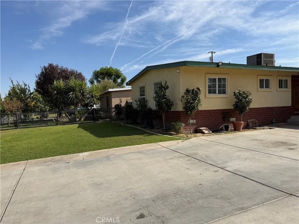 2601 Dore Drive — photo