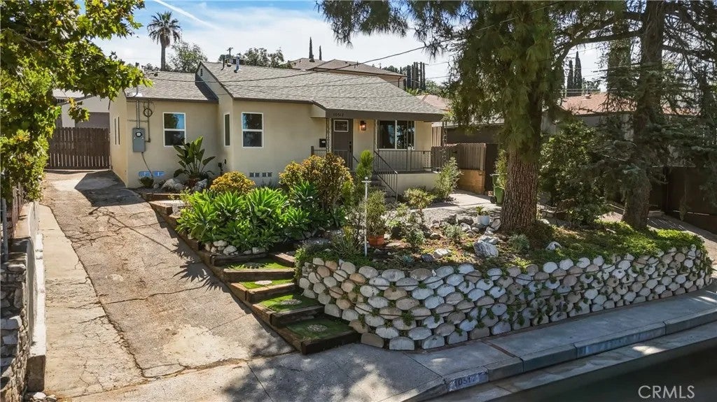 10512 Samoa Ave — photo