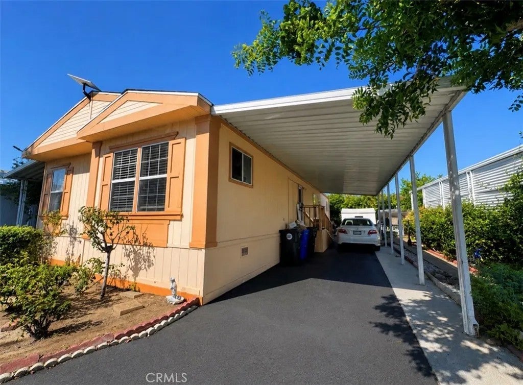 27361 Sierra Highway #159 — photo