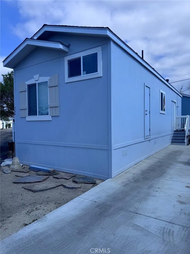 18204 Soledad Canyon 56a — photo