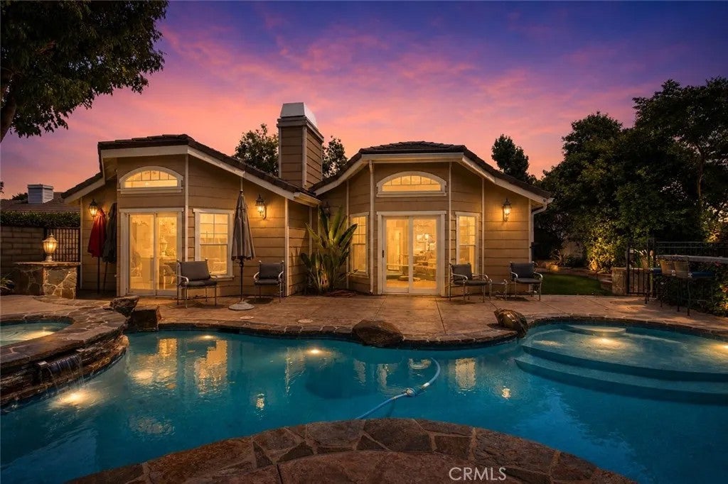 26049 Coronado Court — photo