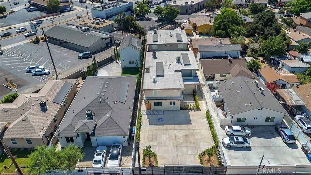 10882 Dora Street — photo