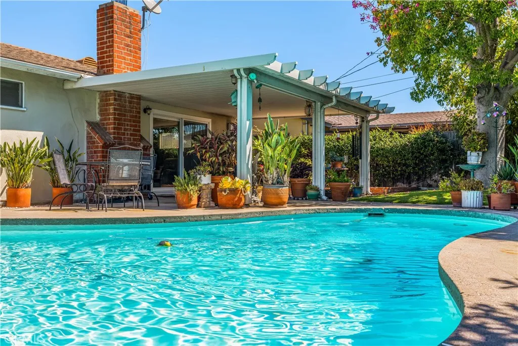 1026 E Wanamaker Drive, Covina, CA 91724 — photo 2
