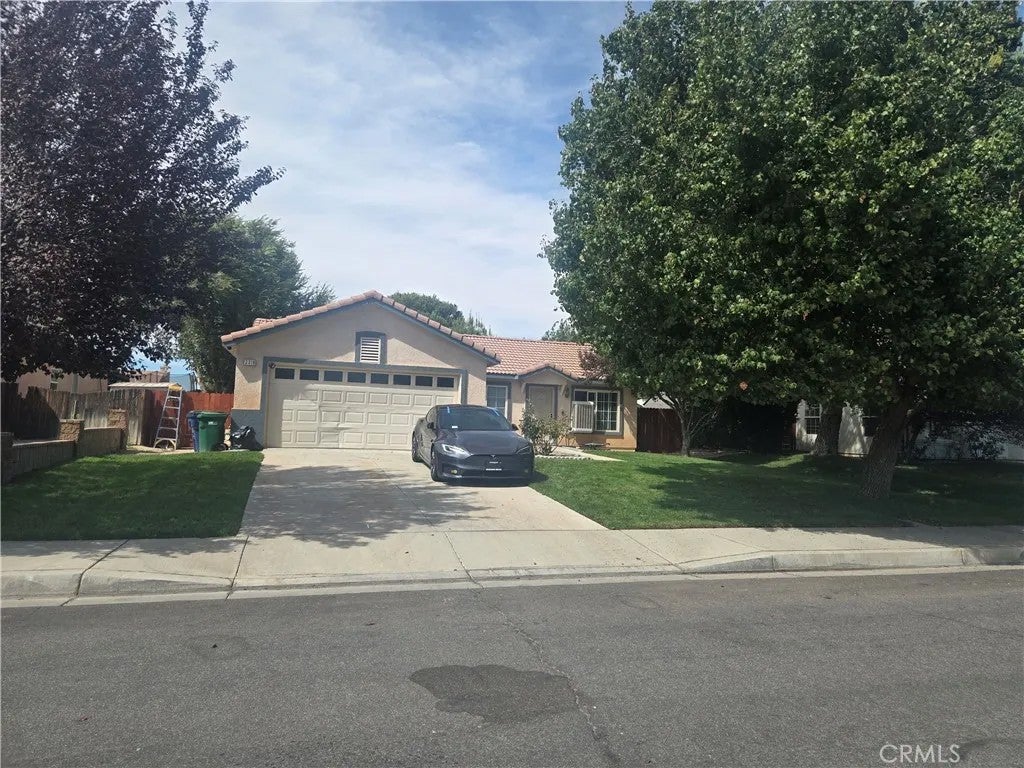 3319 E Avenue K3 — photo