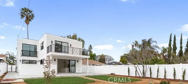 6830 N Lubao Avenue — photo