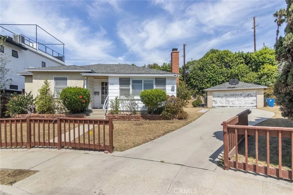 12701 Westminster — photo
