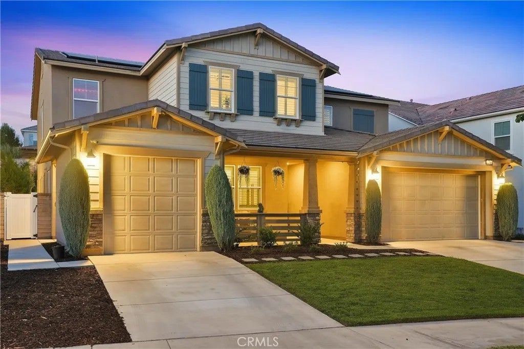 22389 Midtown Court — photo