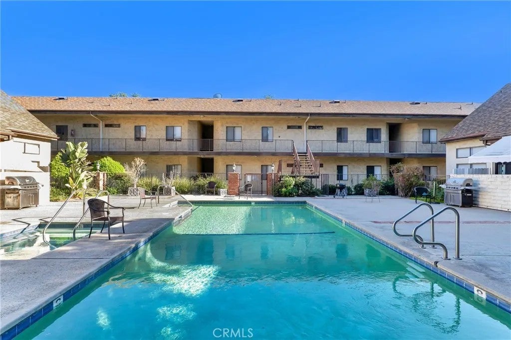 7632 Topanga Canyon 110 — photo