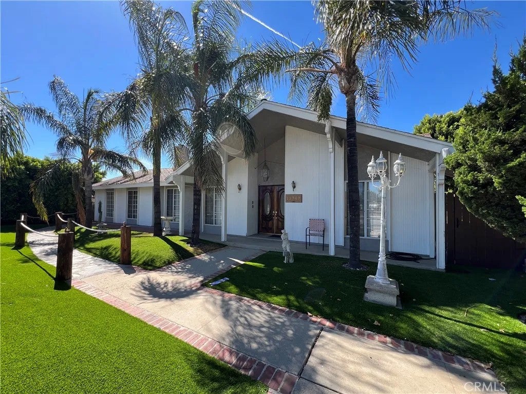 13747 Polk Street — photo