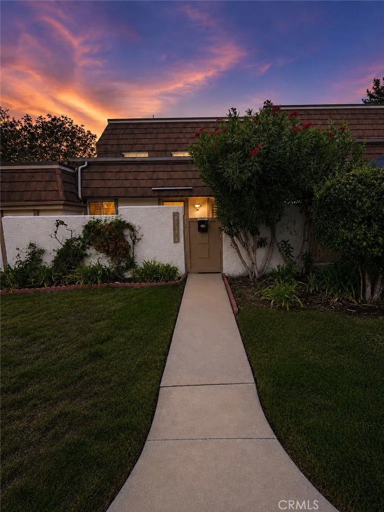 10151 Larwin 3 — photo