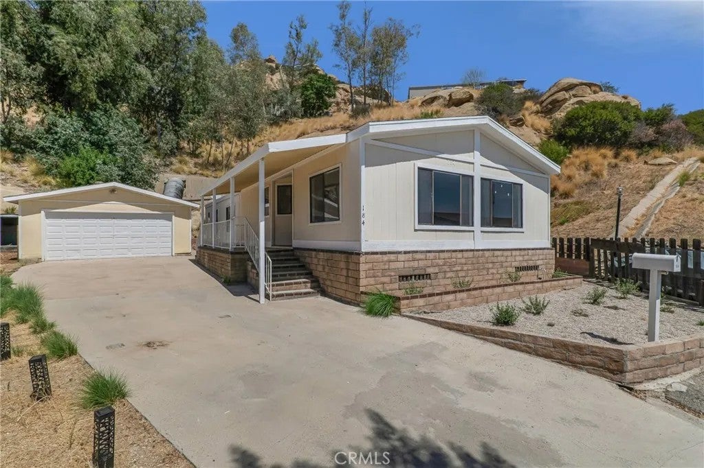 24425 Woolsey Canyon 184 — photo