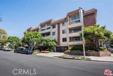 1432 Camden 301 — photo