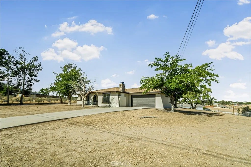 11694 Pepper Street — photo