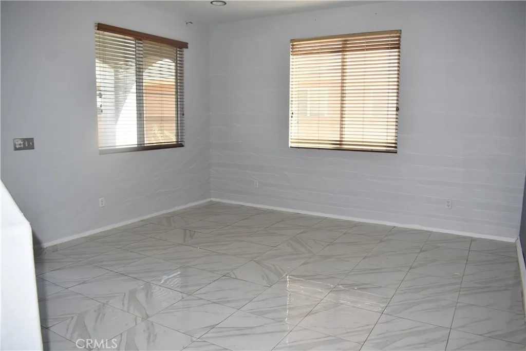 43033 Carpenter, Lancaster, CA 93535 — photo 3