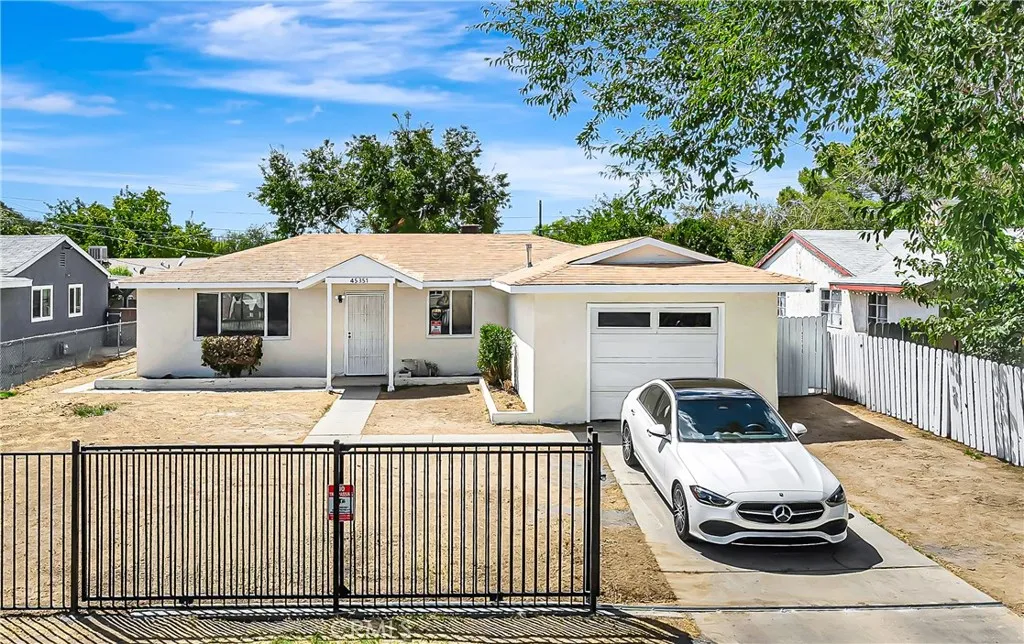 45351 Kingtree, Lancaster, CA 93534 — photo 2
