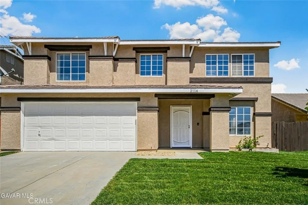 2116 Knollwood Court Court — photo