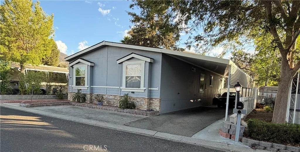 1550 Rory 216 — photo