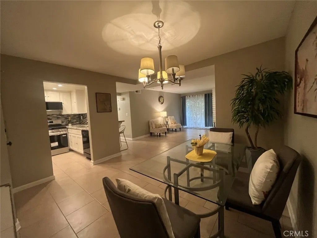 7800 Topanga Canyon 112 — photo