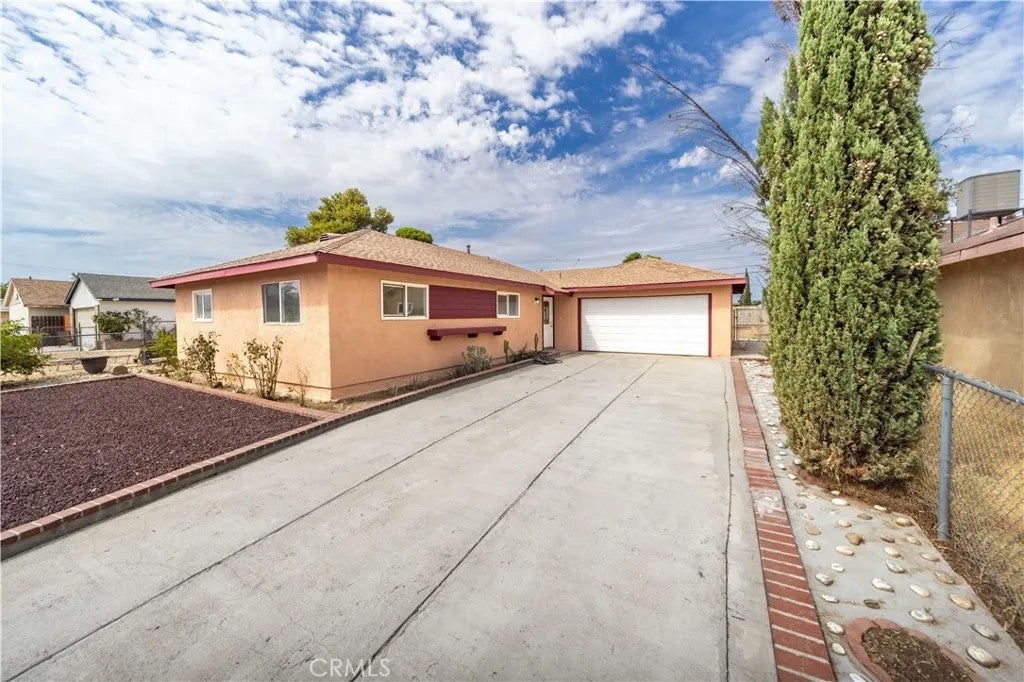 38539 Dunmore — photo