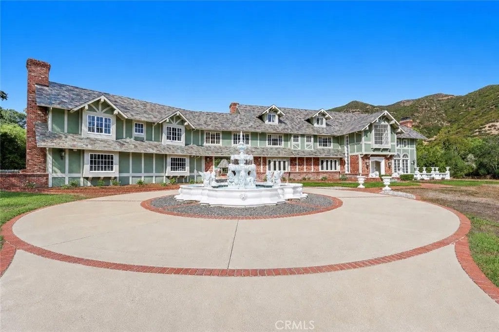 24600 Dry Canyon Cold Creek — photo