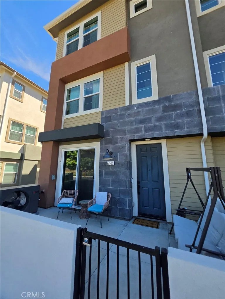 27589 Sanctuary Court — photo