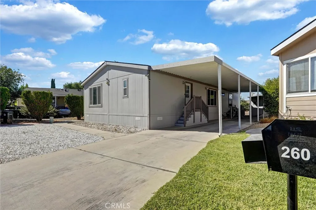 27361 Sierra Highway Unit 260 — photo